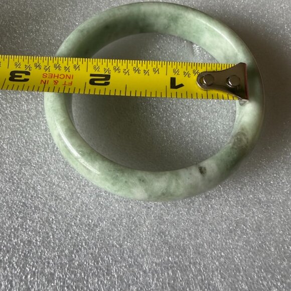 Jade Bangle Bracelet - Picture 1 of 5